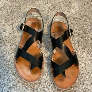 Black Pikolinos Sandal